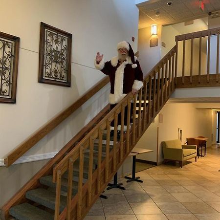 Nichols Inn & Suites Hastings Екстериор снимка