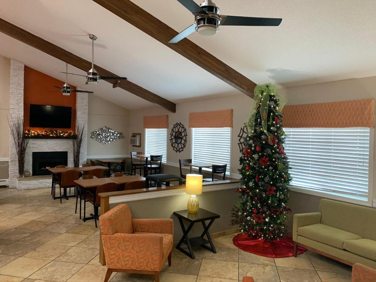 Nichols Inn & Suites Hastings Екстериор снимка