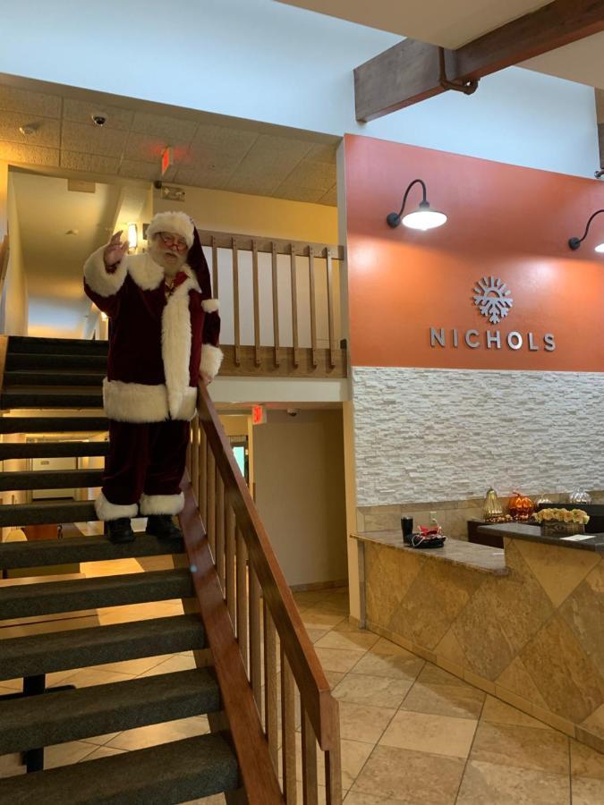 Nichols Inn & Suites Hastings Екстериор снимка